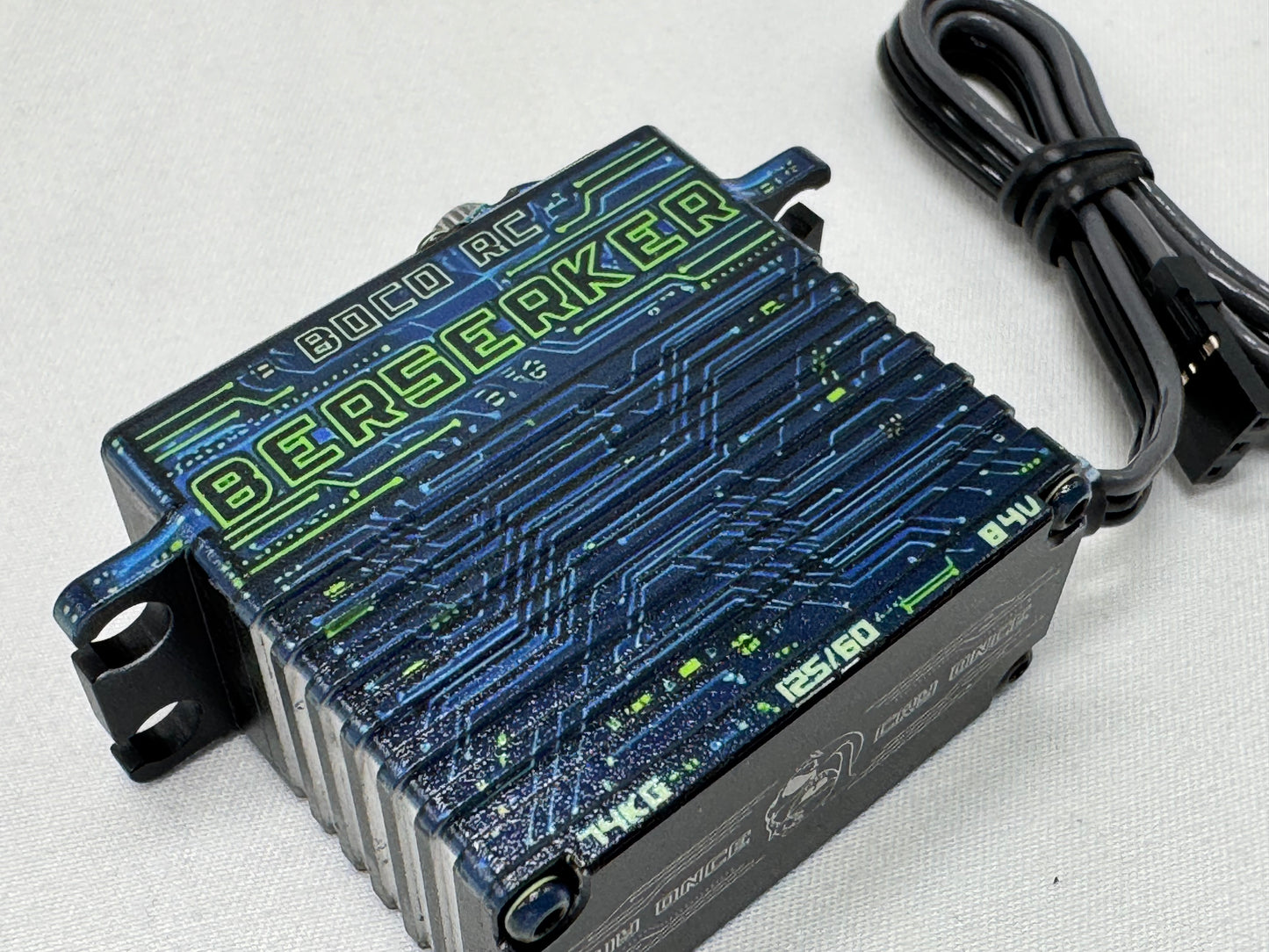 BOCO RC - Berserker 1000ozin Steel Gear 8.4V Servo